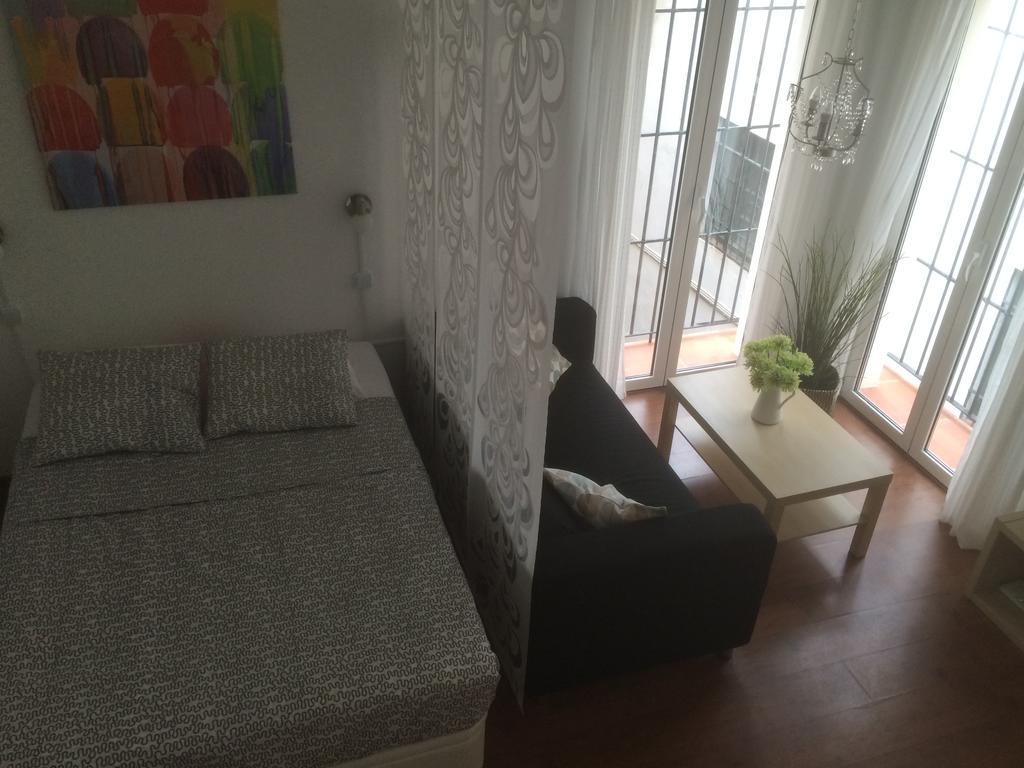 Málaga Apartamentos Szoba fotó