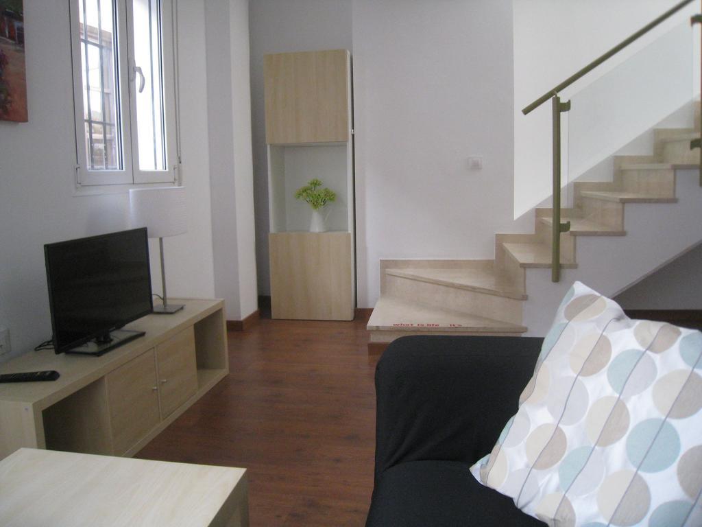 Málaga Apartamentos Szoba fotó